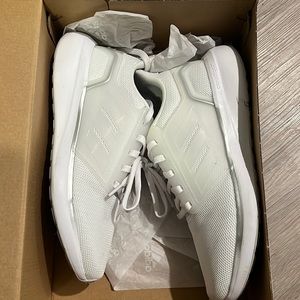 all white cloud foam adidas